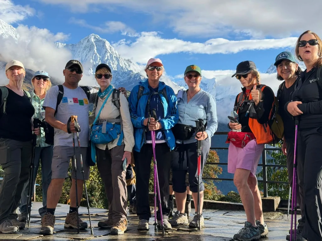 Group Photo of united adventure travellers with travellers.